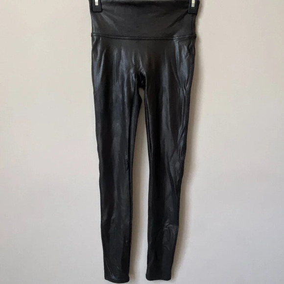 Spanx Faux Leather Leggings Black 2437 Stretch Pull On Shaping Women's Small S - Picture 5 of 16